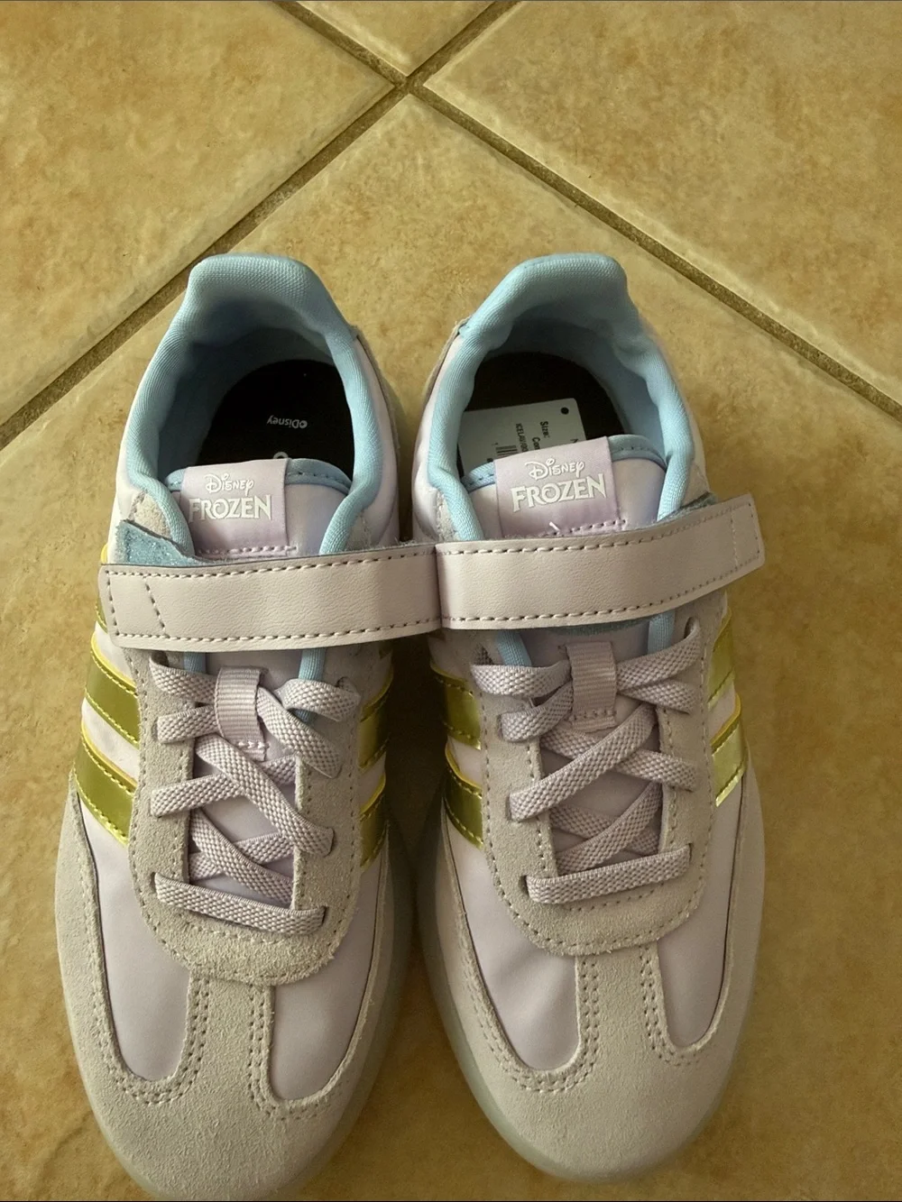 Kids' Lilac Sneakers with Gold Stripes